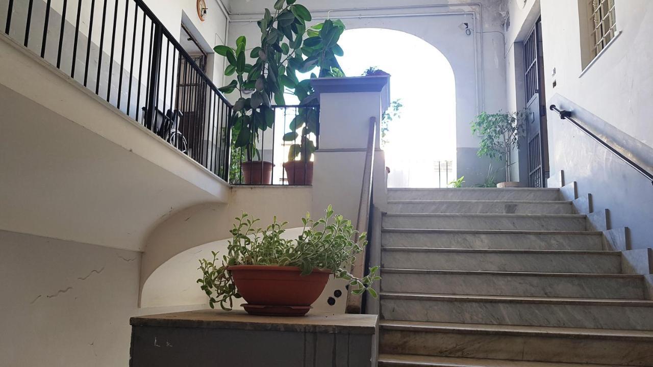 Metro Duomo B&B Napoli Ngoại thất bức ảnh