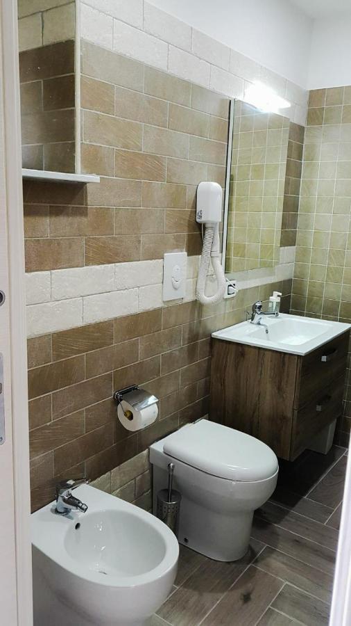 Metro Duomo B&B Napoli Ngoại thất bức ảnh