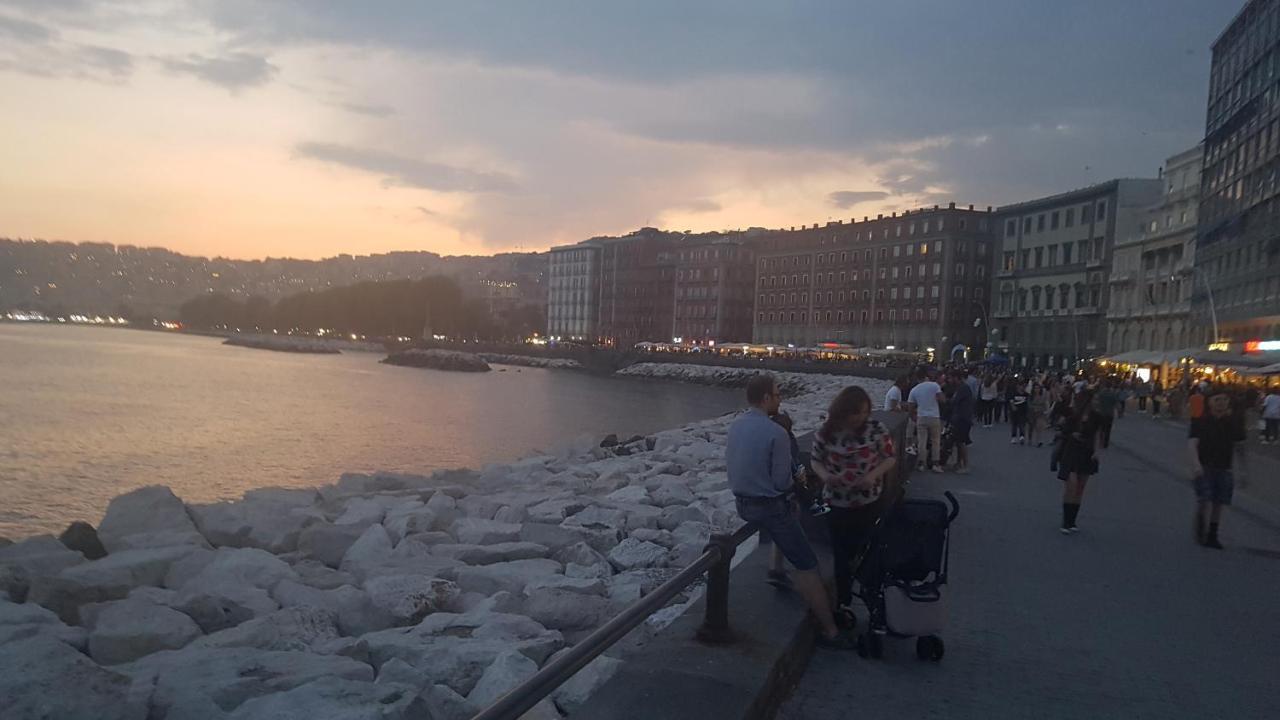 Metro Duomo B&B Napoli Ngoại thất bức ảnh